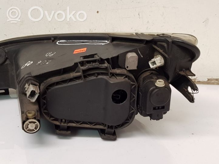 Peugeot 206 Lampa przednia 9630869680