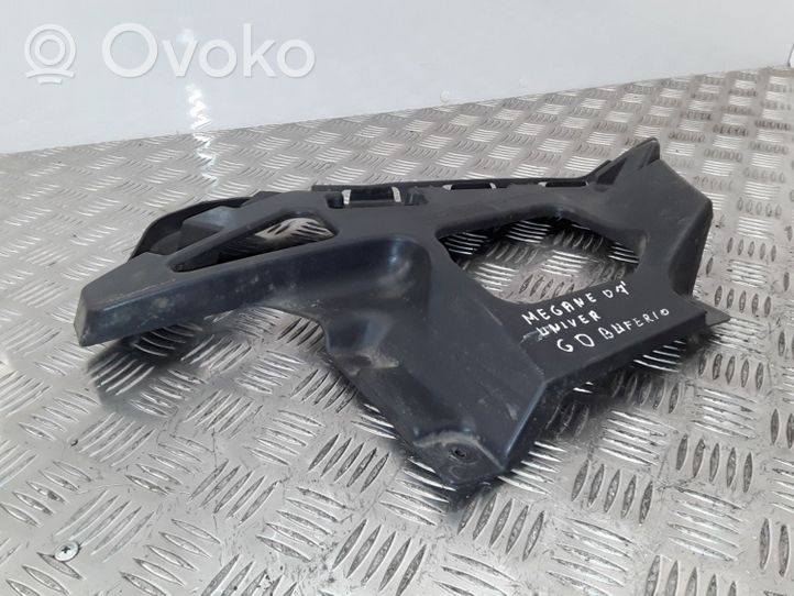 Renault Megane II Staffa di rinforzo montaggio del paraurti posteriore 8200146045