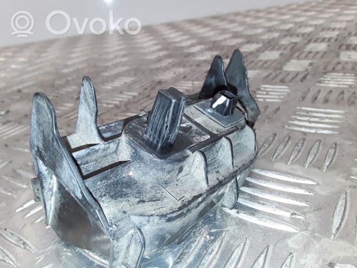 Toyota Corolla E120 E130 Support de pare-chocs arrière 5256302010