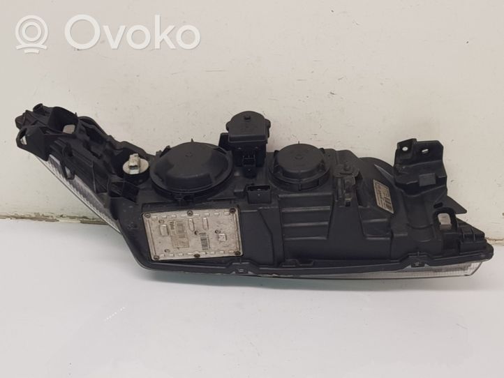 Renault Laguna II Phare frontale 7701474502