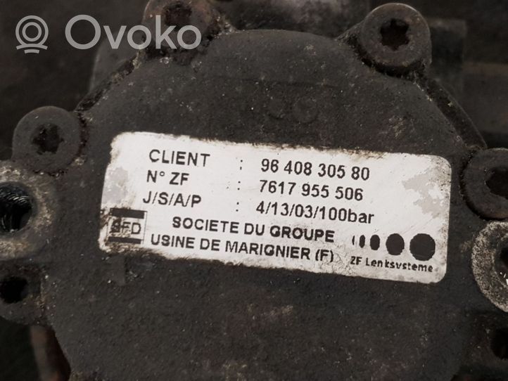Peugeot 406 Bomba de dirección hidráulica 9640830580