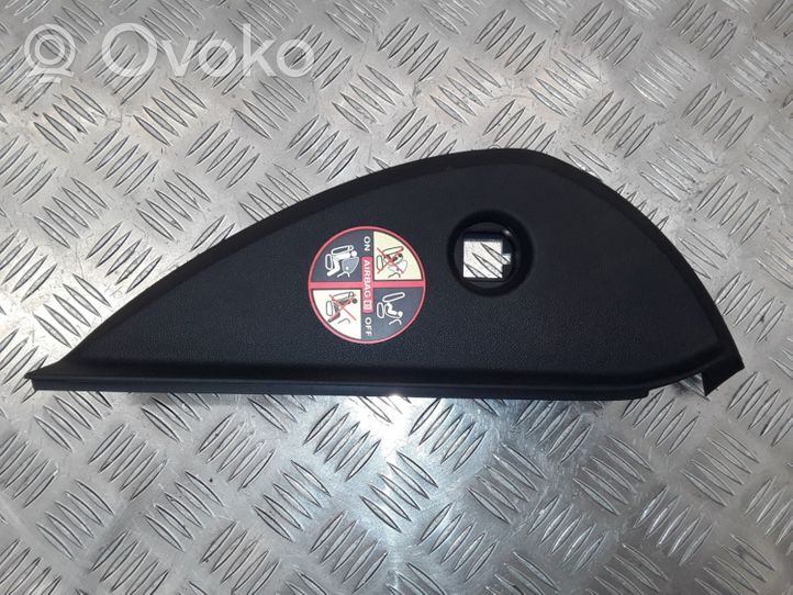 Renault Laguna III Rivestimento estremità laterale del cruscotto 689200012R