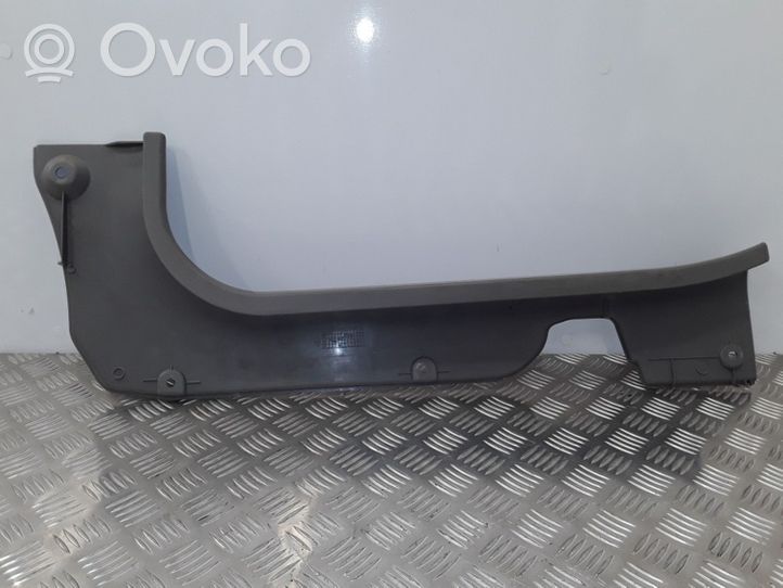 KIA Rio Garniture marche-pieds avant K30A68720