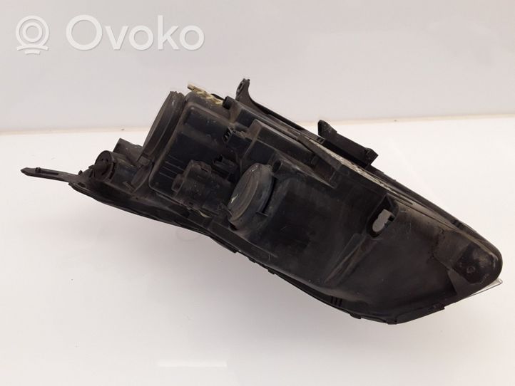 Citroen C5 Lampa przednia 9661316580