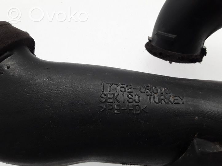 Toyota Verso Tube d'admission de tuyau de refroidisseur intermédiaire 177520R010