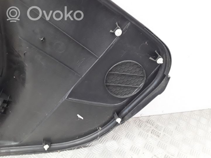 Toyota Corolla E120 E130 Takaoven verhoilu 6777502050