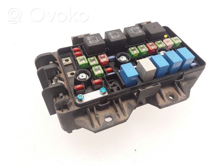 Hyundai ix 55 Module de fusibles 919503J021