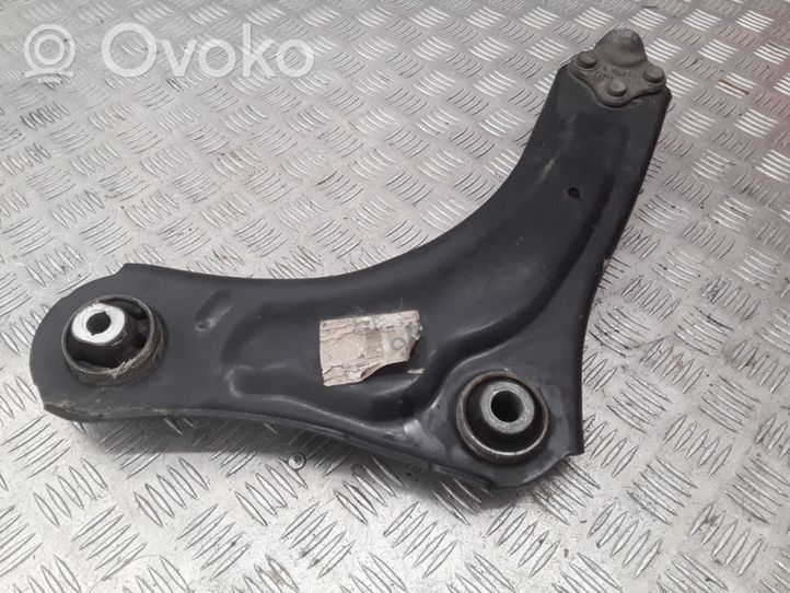 Renault Megane III Braccio di controllo sospensione anteriore inferiore/braccio oscillante 545008682R