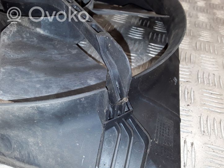 Suzuki Forenza Elektryczny wentylator chłodnicy 96415684