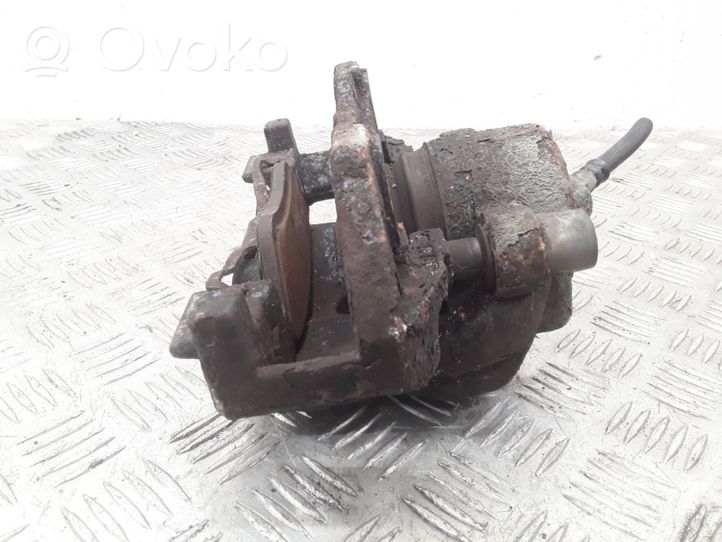 Ford Maverick Zacisk hamulcowy przedni 5L842L2312A