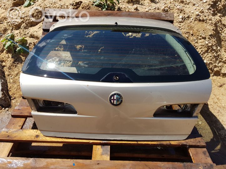 Alfa Romeo 156 Tylna klapa bagażnika 