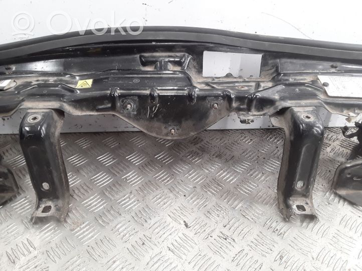 Alfa Romeo GT Radiatoru paneļa augšējā daļa (televizors) 93059392