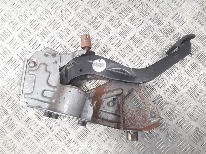 Nissan Qashqai Brake pedal 1048X11