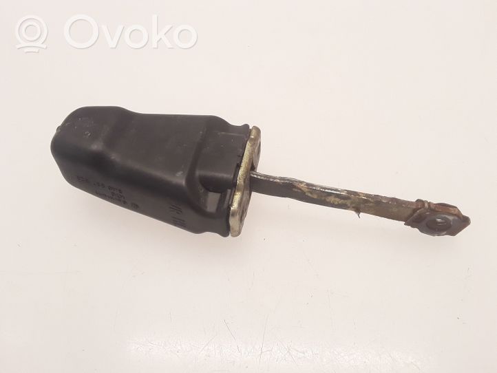 Volkswagen PASSAT B4 Ограничитель открытия двери 3A0837323