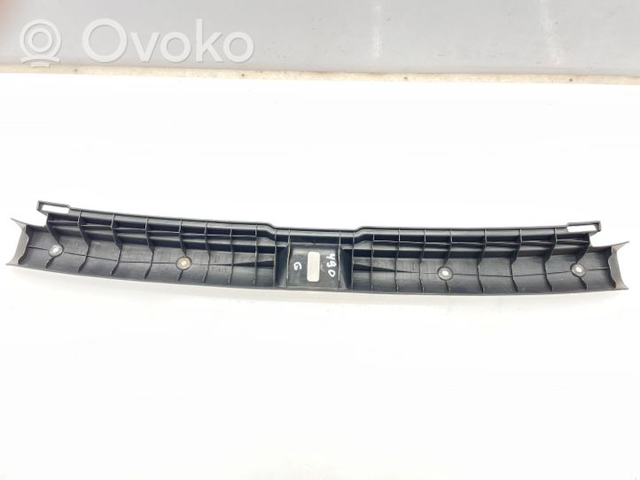 Toyota Corolla E120 E130 Protection de seuil de coffre 6471613120