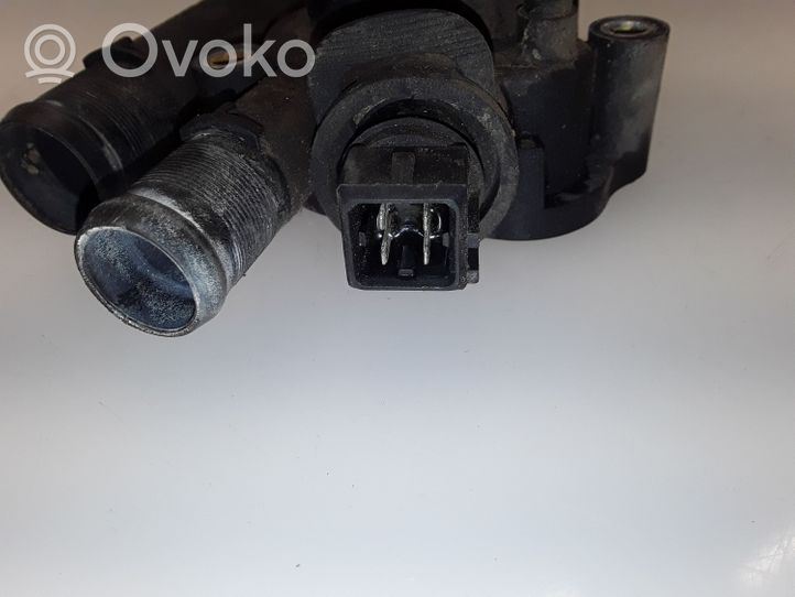 Renault Kangoo I Boîtier de thermostat / thermostat 8200074346D