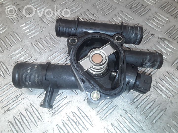 Renault Megane II Termostat / Obudowa termostatu 8200112054