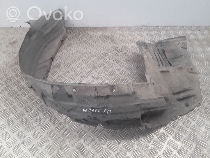 Mitsubishi Pajero Rivestimento paraspruzzi passaruota anteriore 