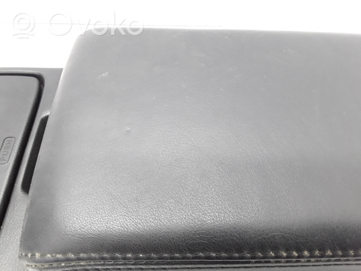 Honda Legend III KA9 Rear seat armrest 