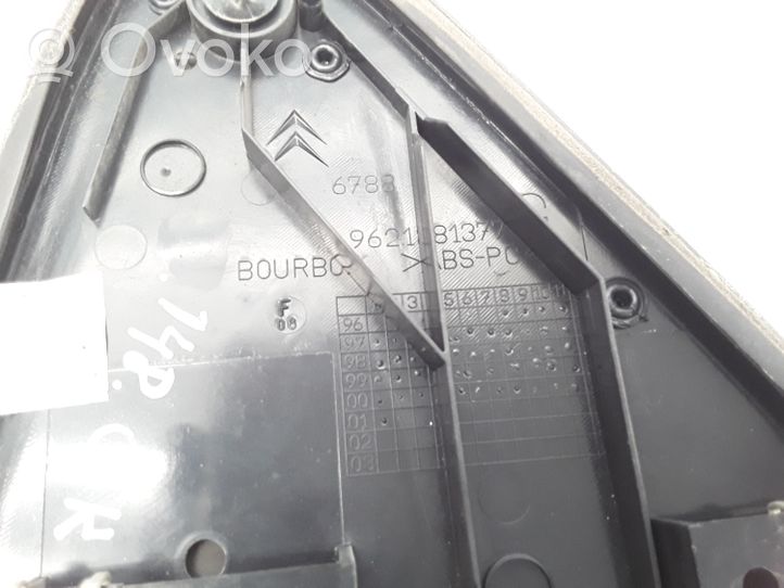 Citroen Xsara Moulures des vitres de la porte arrière 9621881377