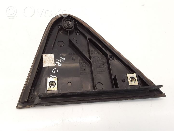 Citroen Xsara Moulures des vitres de la porte arrière 9621881377