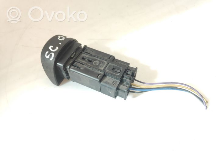 Renault Scenic RX Hazard light switch 25177