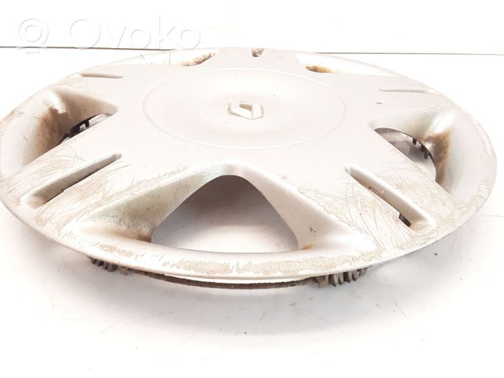 Renault 19 R14 wheel hub/cap/trim 7700823003