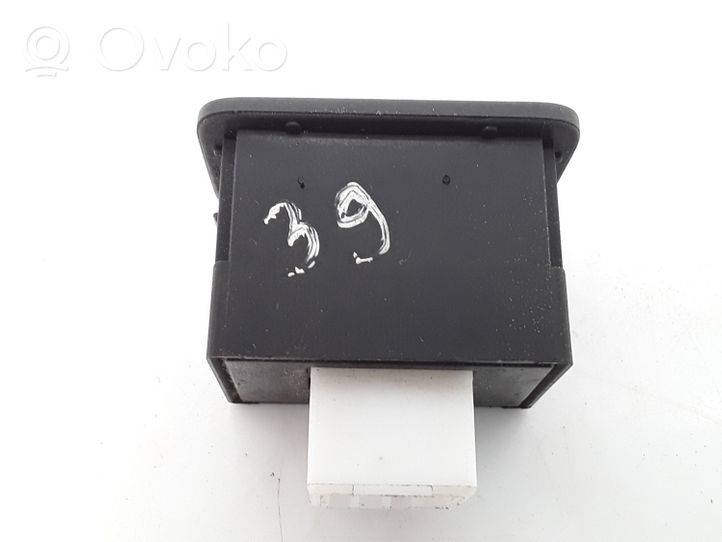 Hyundai ix 55 Tailgate/boot open switch button 