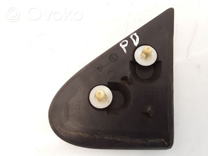 Nissan Almera Tino Rivestimento dell’estremità del parafango 3003392