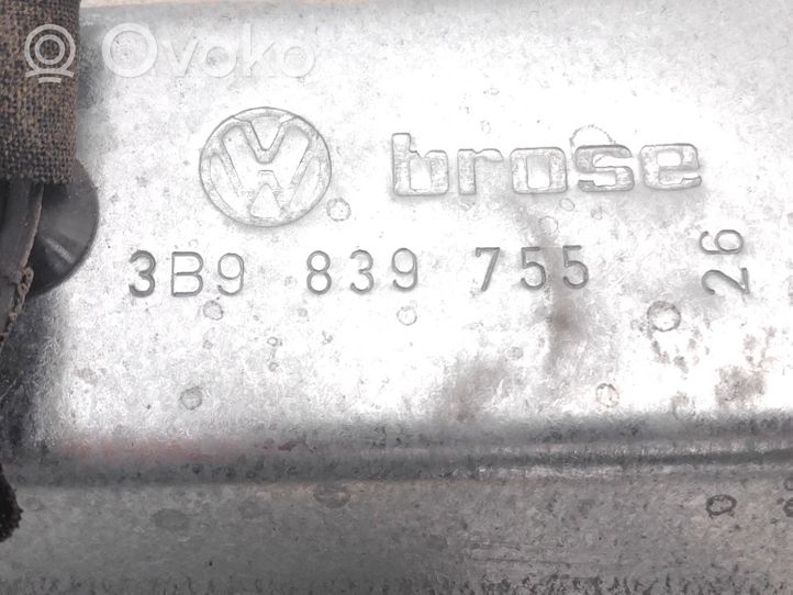 Volkswagen PASSAT B5 Ręczny podnośnik szyby drzwi tylnych 3B9839755