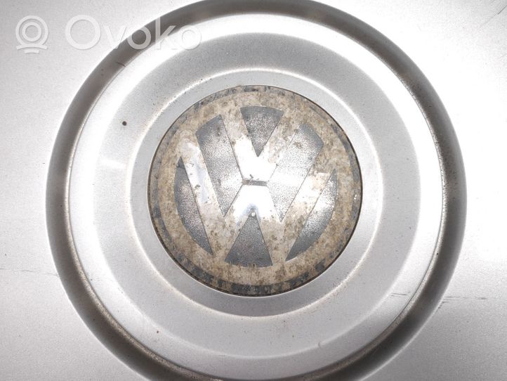 Volkswagen PASSAT B5 R15-pölykapseli 3B0601147