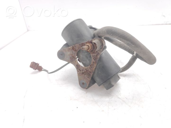 Volvo S40, V40 Vacuum pump 30884457