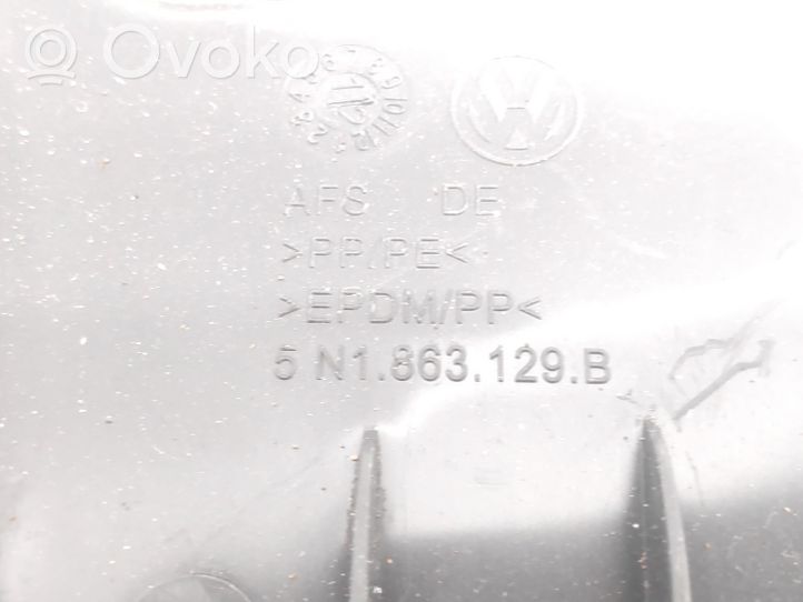 Audi Q3 8U Ohjauspyörän pylvään verhoilu 5N1863129B