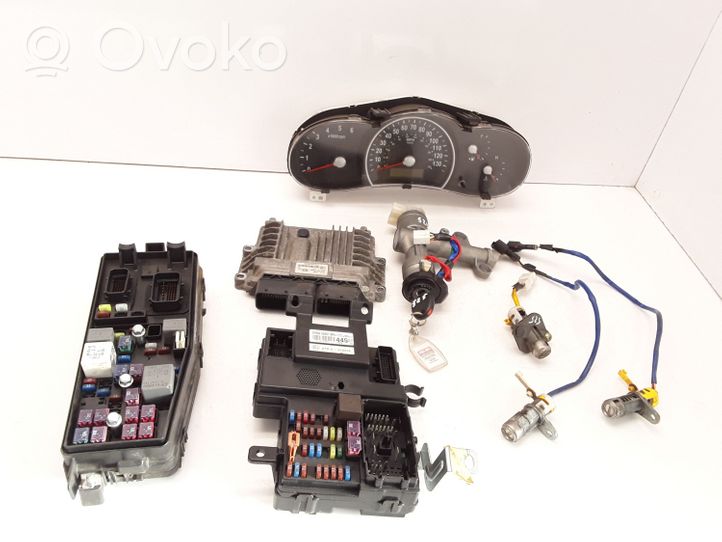 KIA Carnival Kit calculateur ECU et verrouillage 391044X935