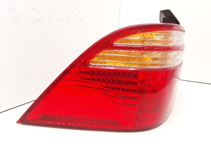 Honda Legend III KA9 Lampa tylna P0007