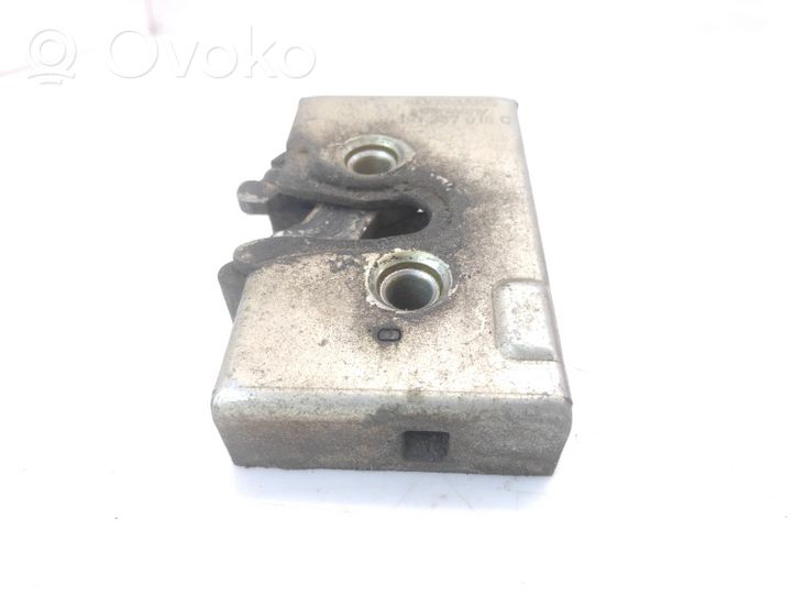 Volkswagen Golf II Front door lock 191837016C