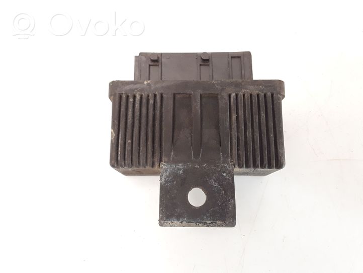 Peugeot Expert Polttoainepumpun rele 240107