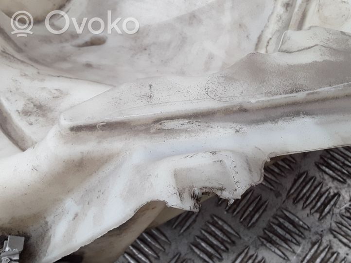 Saab 9-7X Zbiornik płynu do spryskiwaczy szyby przedniej / czołowej 15076401