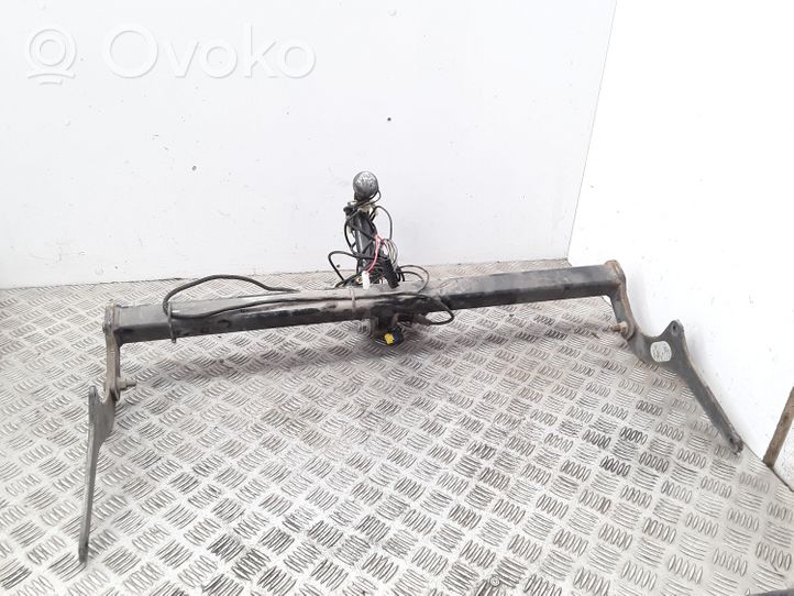 Renault Captur Detachable tow bar 8201358832