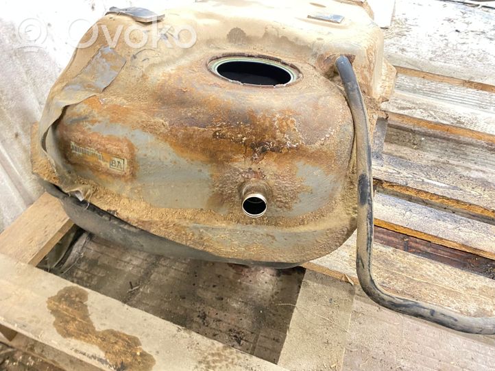 Ford Maverick Serbatoio del carburante 5L849B007BF