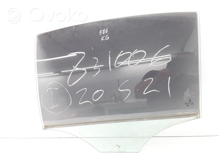 Volkswagen PASSAT B7 Rear door window glass 43R00082