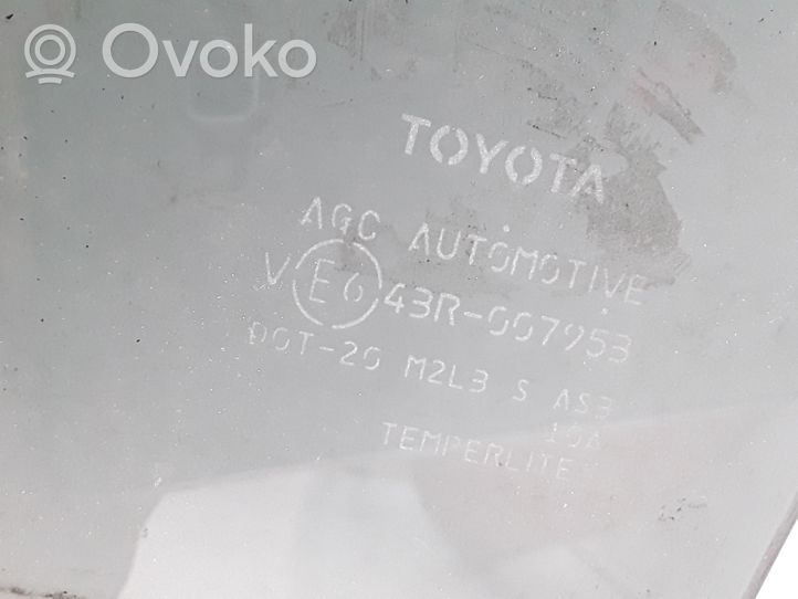 Toyota RAV 4 (XA40) Vetro del finestrino della portiera posteriore 43R007953
