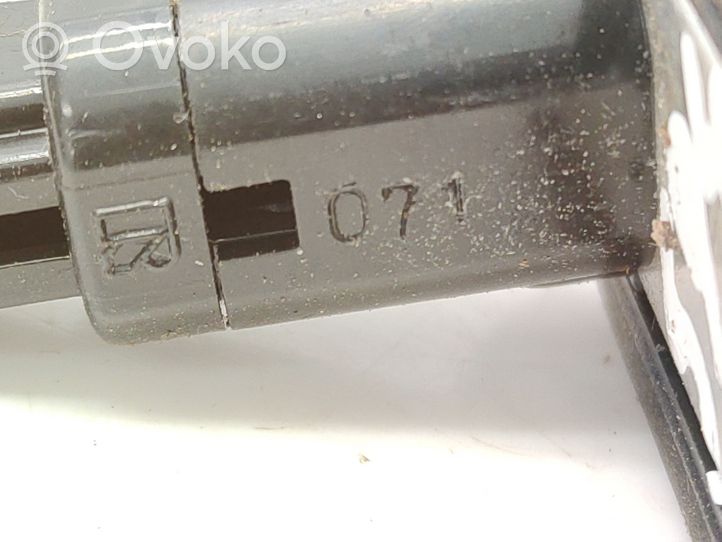 Toyota Avensis T250 Sensore portiera posteriore 071