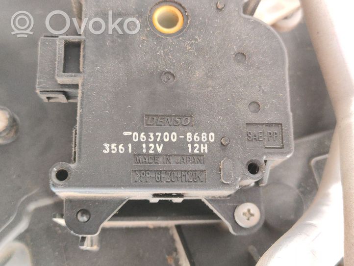 Toyota Avensis T250 Salono oro mazgo plastikinis korpusas 0637008610