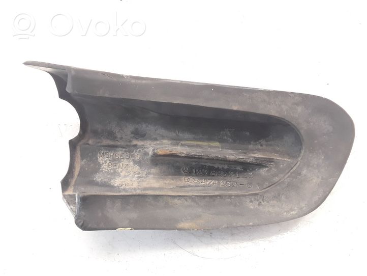 Mercedes-Benz W123 Moulure inférieure de pare-chocs arrière 1238852123