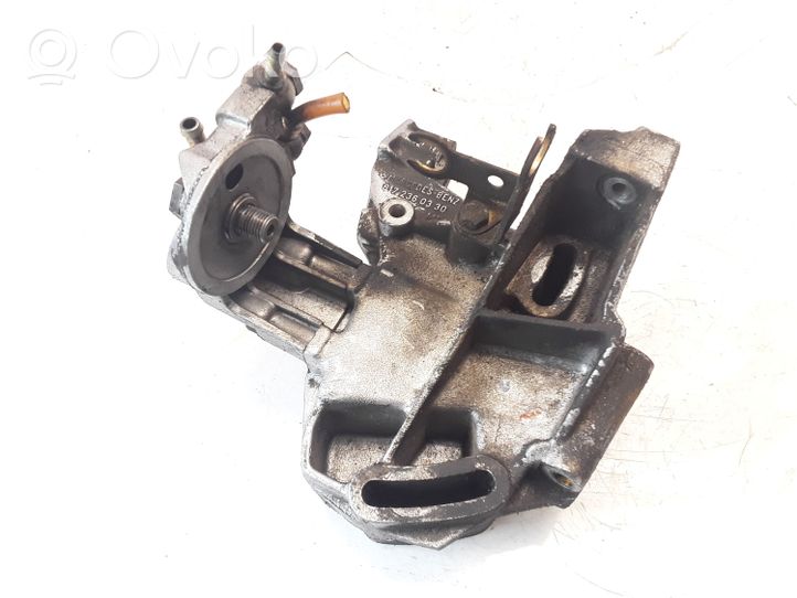 Mercedes-Benz W123 Support de montage de filtre à carburant 6172360330