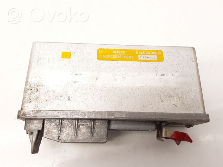 Mercedes-Benz W123 ABS valdymo blokas 0265101006