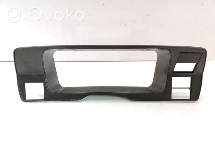 Volkswagen Polo II 86C 2F Garniture de tableau de bord 867867243