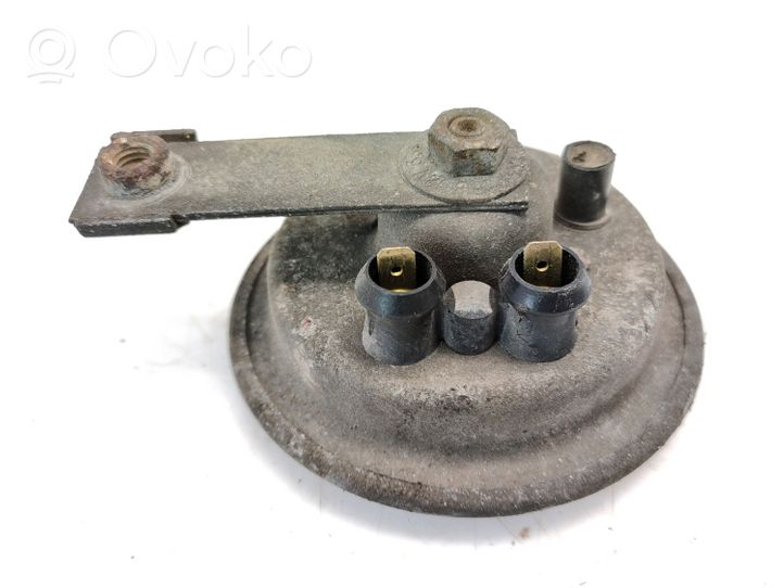 Volkswagen Polo II 86C 2F Horn signal 171951113B