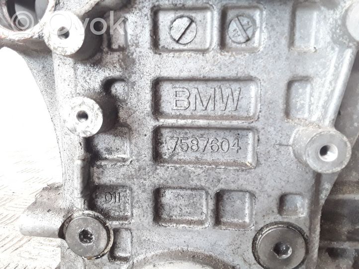 BMW 5 F10 F11 Bloc moteur 7587604